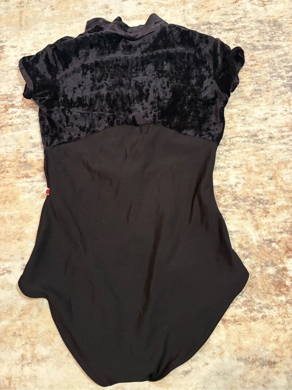 Yumiko Black Velvet-Top Short Sleeve Leotard - Picture 3 of 4